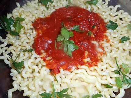 Fusilli lunghi sauce tomate ail et piment